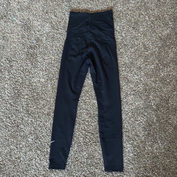 Nike Dri-Fit Small Black Workout Legging - Picture 6 of 8